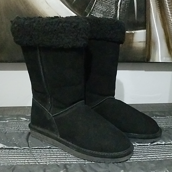 BearPaw Shoes - BLACK SHORT BEARPAW BOOTS